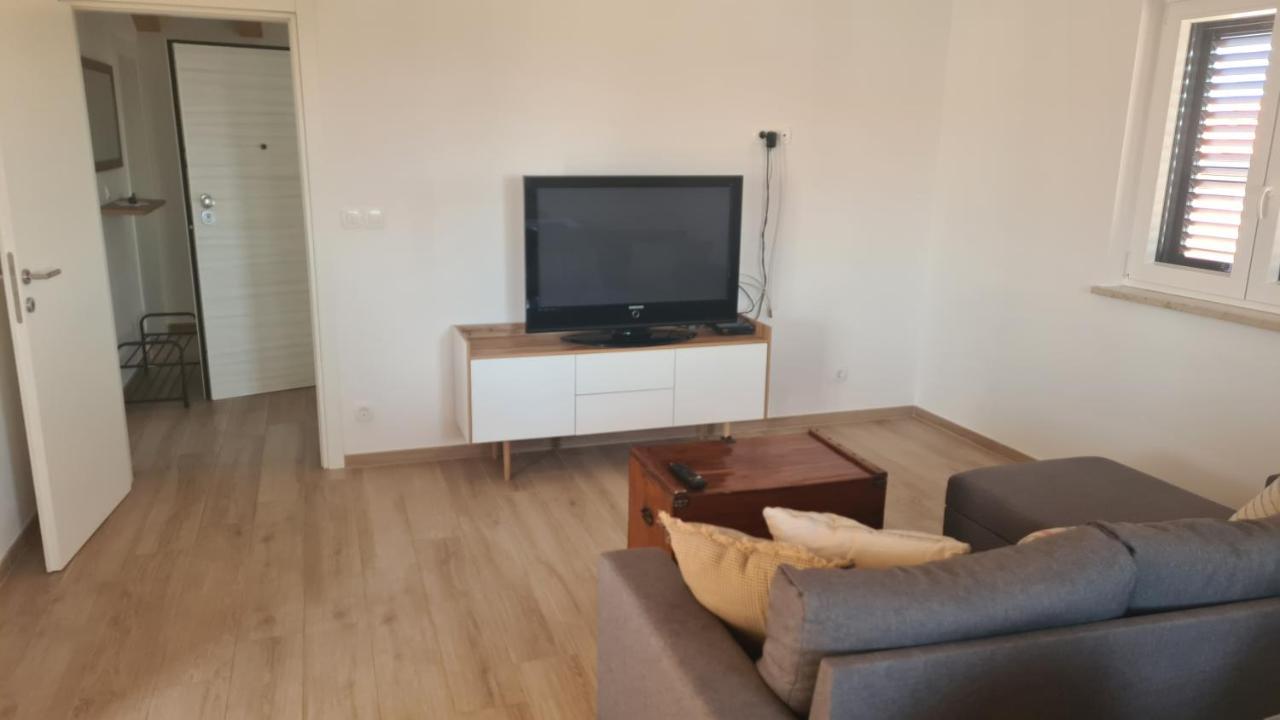 Sara Apartma *